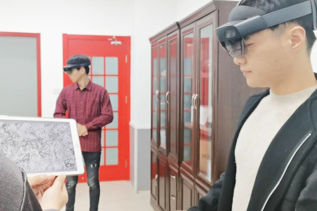 HoloLens多設備共享互動展示平臺